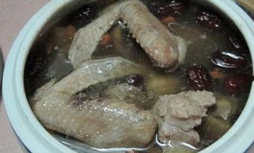 [味多宝]清炖鸽子汤，营养大大的好